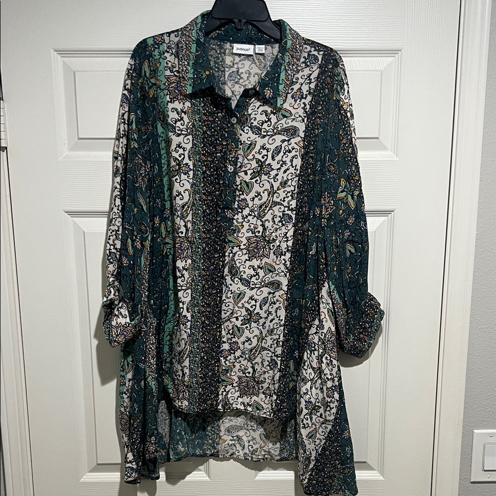 Avenue Green and Cream Patterned Blouse